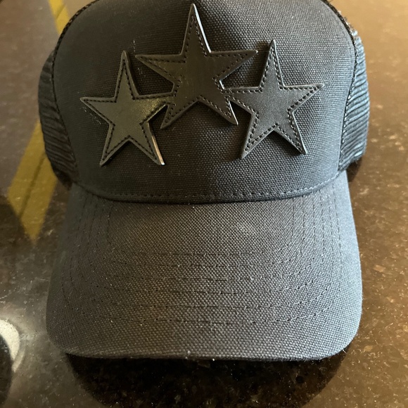 AMIRI TRUCKER- O/S - Picture 1 of 4